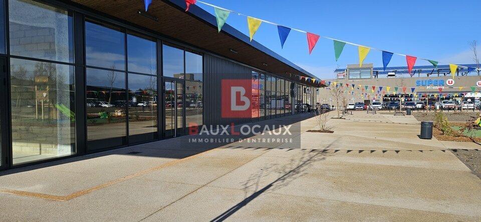 Local commercial dans Monteux à louer - Photo de l’immeuble – Image 3 sur 6