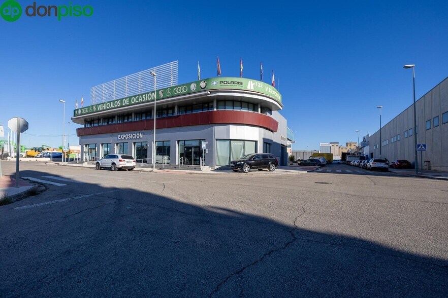 Local commercial dans Peligros à vendre - Photo de l’immeuble – Image 2 sur 50