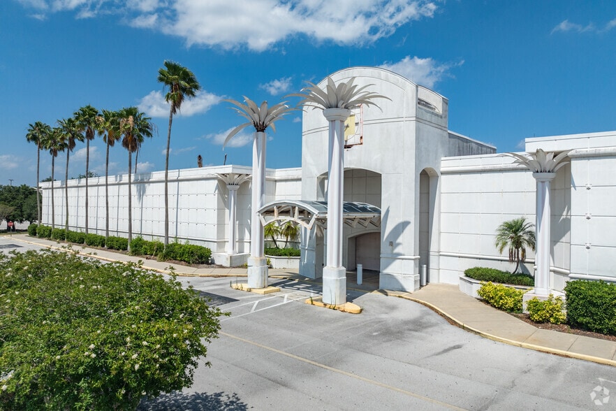 3520 US Highway 98 N, Lakeland, FL à louer - Photo principale – Image 1 sur 35