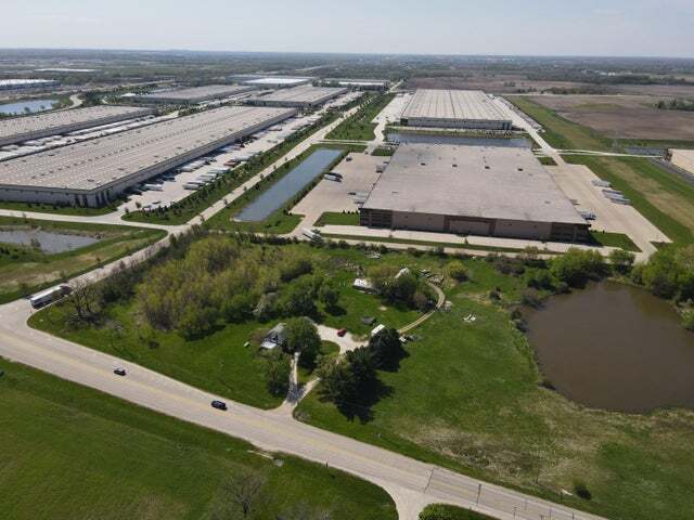 12901 Burlington Rd, Kenosha, WI à vendre - Photo de l’immeuble – Image 2 sur 3