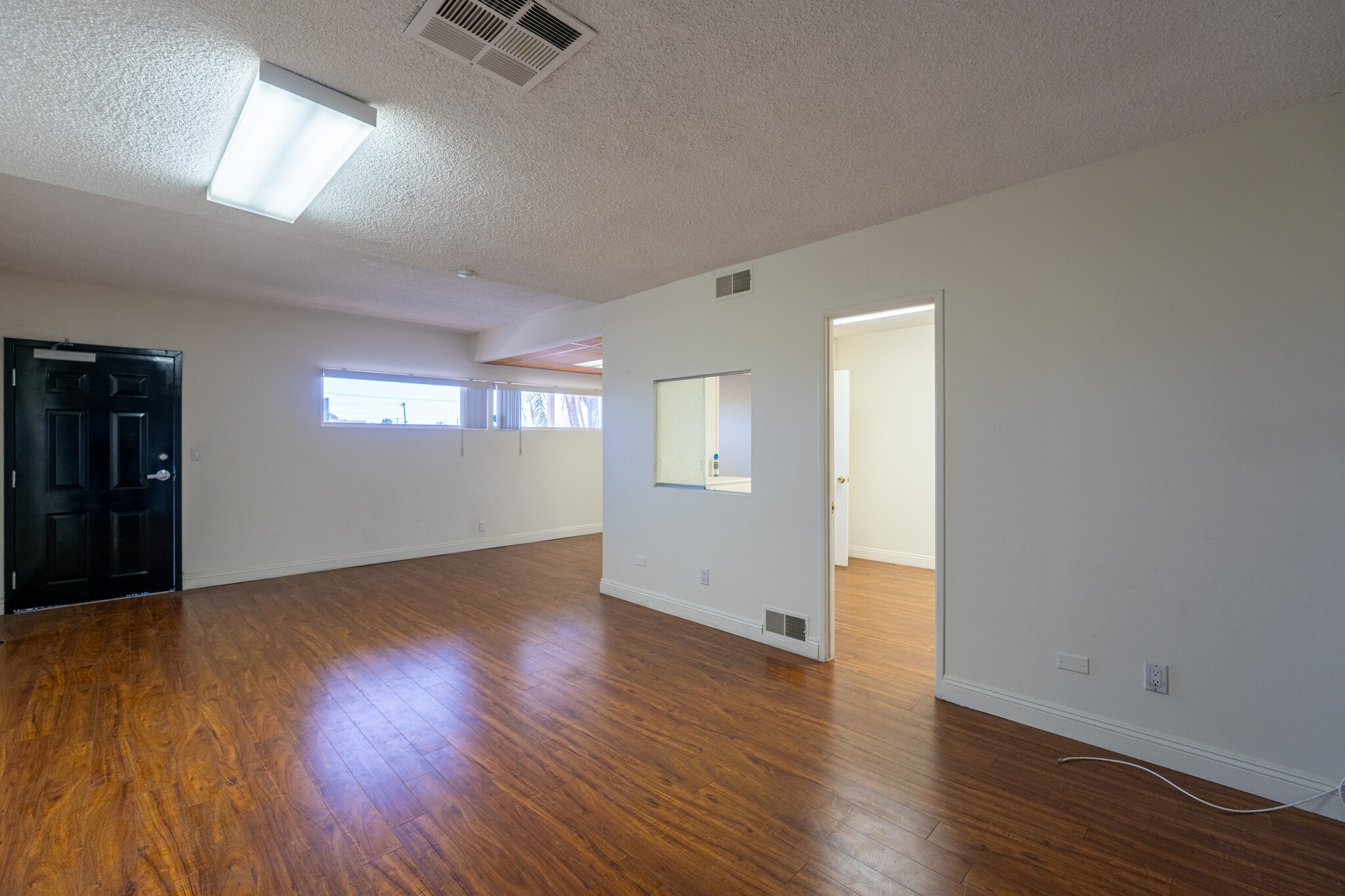 11751 Slauson Ave, Santa Fe Springs, CA à louer Photo intérieure– Image 1 sur 17