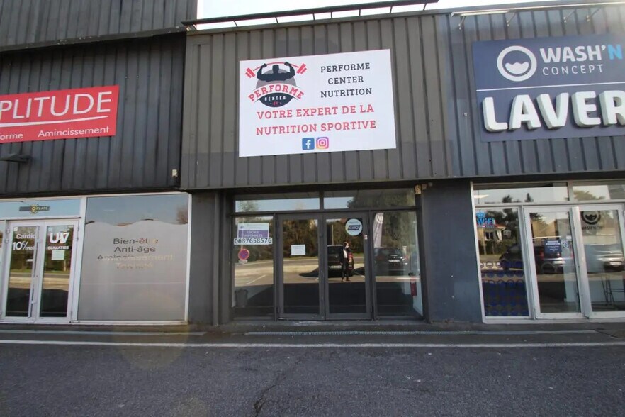 Local commercial dans Pau à louer - Photo de l’immeuble – Image 1 sur 14