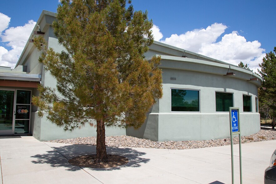 8814 Horizon Blvd NE, Albuquerque, NM à louer - Photo de l’immeuble – Image 2 sur 9