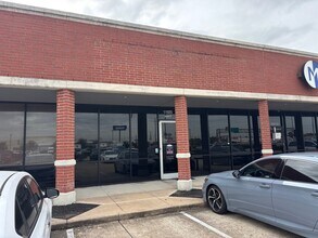 11925 Southwest Fwy, Stafford, TX à louer Photo intérieure– Image 1 sur 10