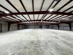 12925 N 49th St, Clearwater, FL à louer Photo intérieure– Image 2 sur 2