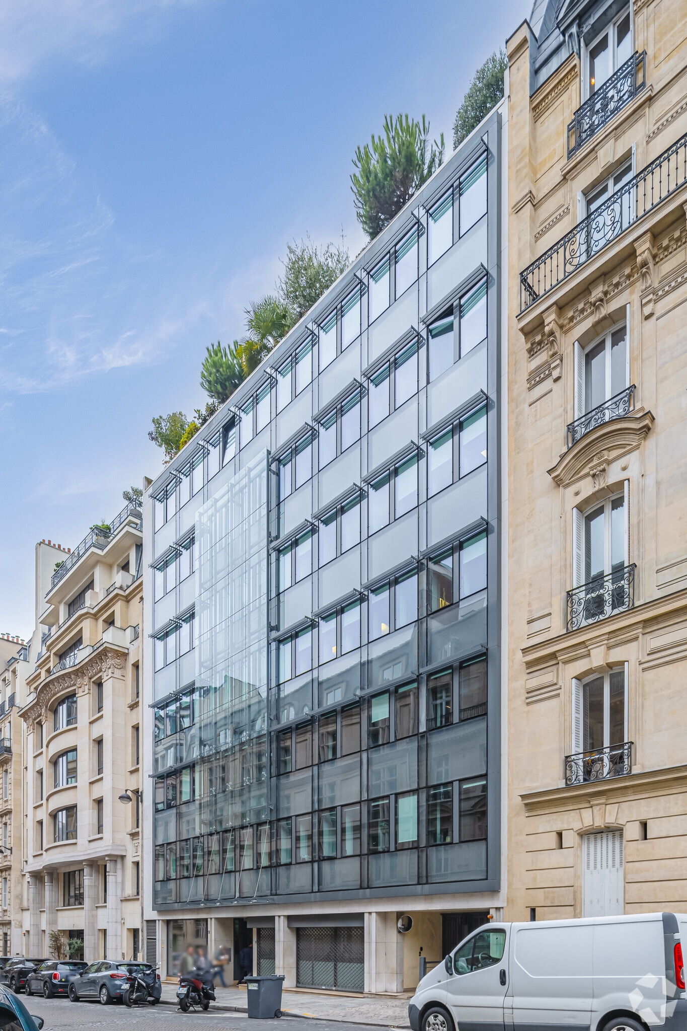 Rue De Téhéran, Paris à vendre Photo principale– Image 1 sur 8