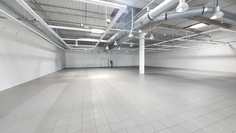 Local commercial dans Limoges à louer - Photo de l’immeuble – Image 2 sur 6