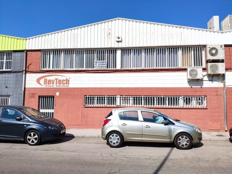 Industriel/Logistique dans Petrer à vendre - Photo de l’immeuble – Image 1 sur 18