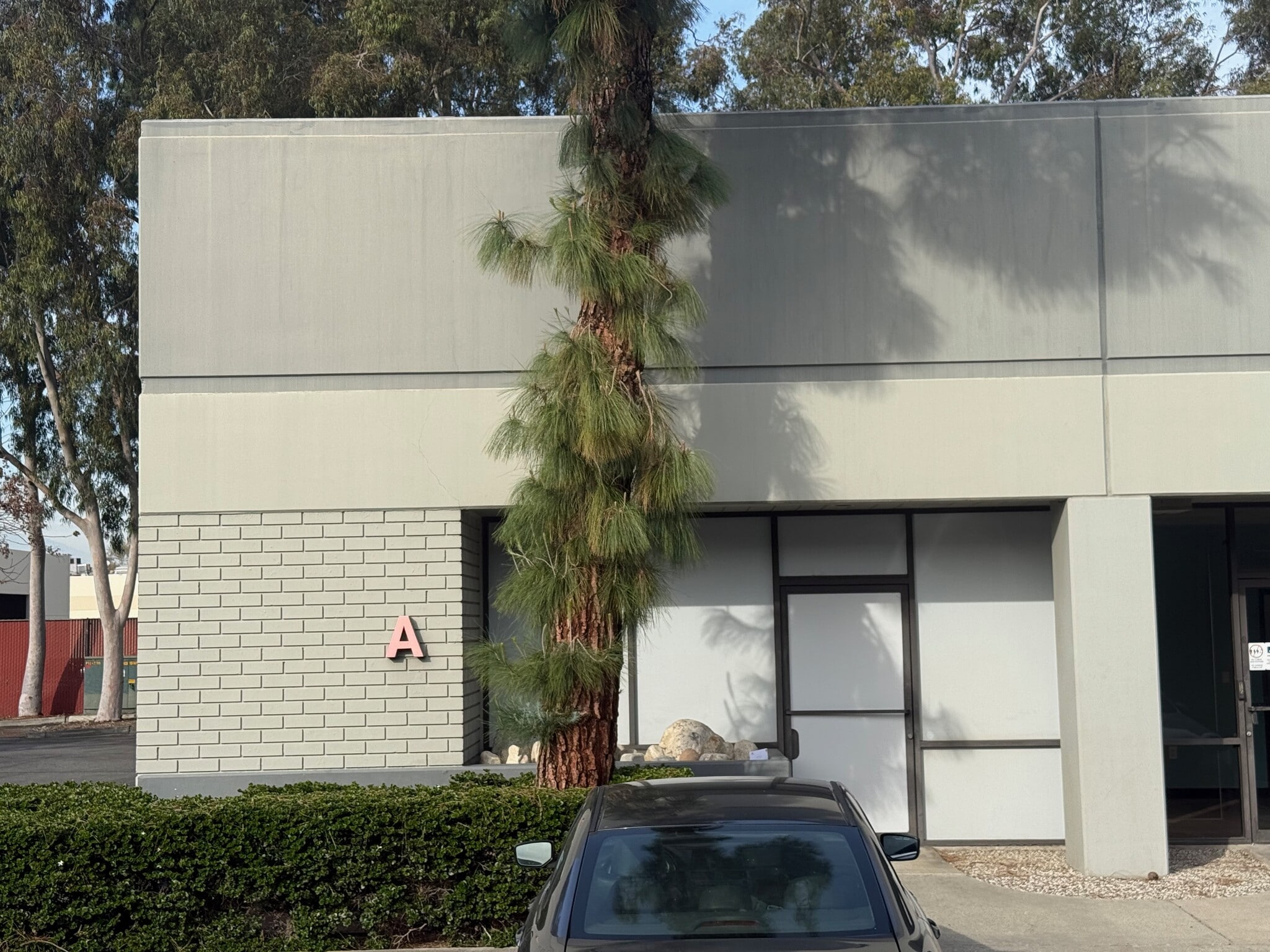 11721 Telegraph Rd, Santa Fe Springs, CA à louer Photo de l’immeuble– Image 1 sur 12