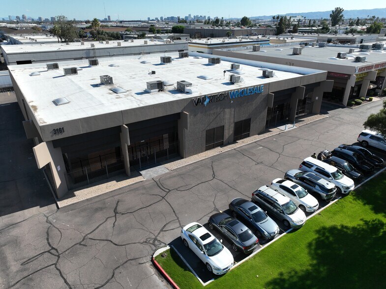 3161 N 35th Ave, Phoenix, AZ à vendre - Photo de l’immeuble – Image 2 sur 10