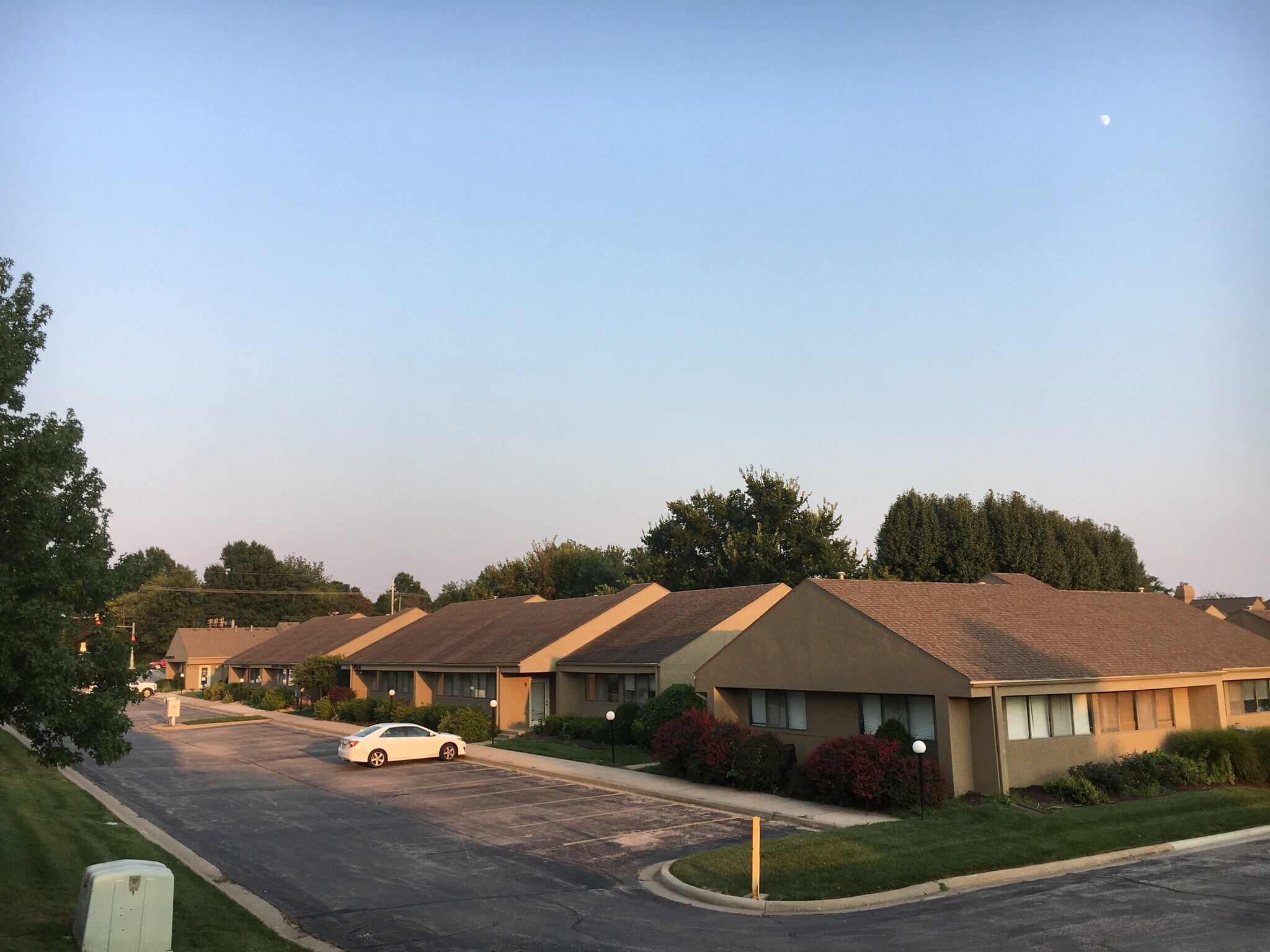 601 N Mur-Len Rd, Olathe, KS à louer Photo principale– Image 1 sur 15
