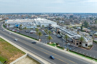 285-295 W El Paso Ave, Fresno, CA - VUE AÉRIENNE  vue de carte