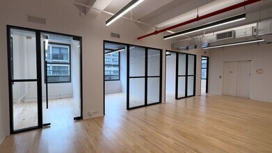 49 W 38th St, New York, NY à louer - Vidéo sur l’annonce professionnelle 