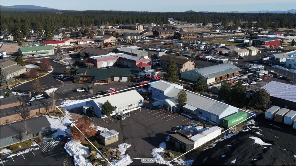 592 N Sisters Park Ct, Sisters, OR à vendre - Photo principale – Image 1 sur 48