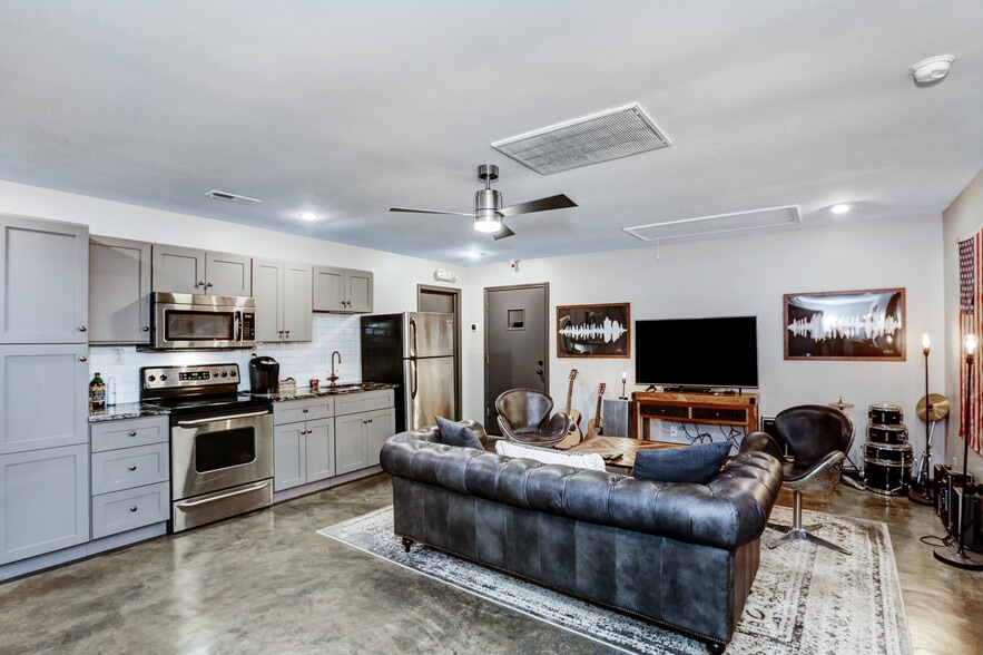 1683 New Market Rd, New Market, AL à vendre - Photo de l’immeuble – Image 3 sur 21