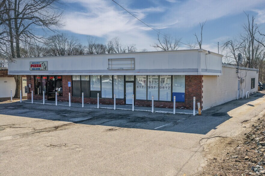 4 Common St, Wrentham, MA à louer - Photo principale – Image 1 sur 2
