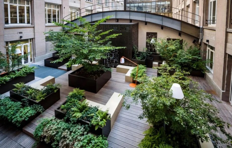 15-21 Rue Traversière, Paris à louer - Photo de l’immeuble – Image 3 sur 6