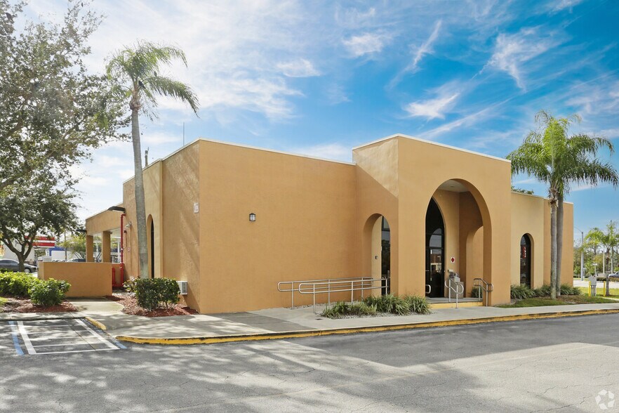 19017 S Tamiami Trl, Fort Myers, FL à vendre - Photo de l’immeuble – Image 2 sur 3