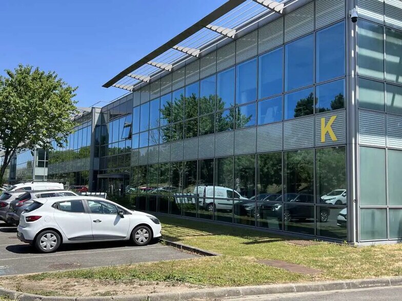 165 Avenue Du Bois De La Pie, Roissy-en-France à louer - Photo de l’immeuble – Image 3 sur 14