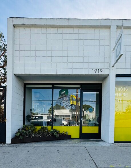 1915-1919 Lincoln Blvd, Venice, CA à louer - Photo de l’immeuble – Image 1 sur 13