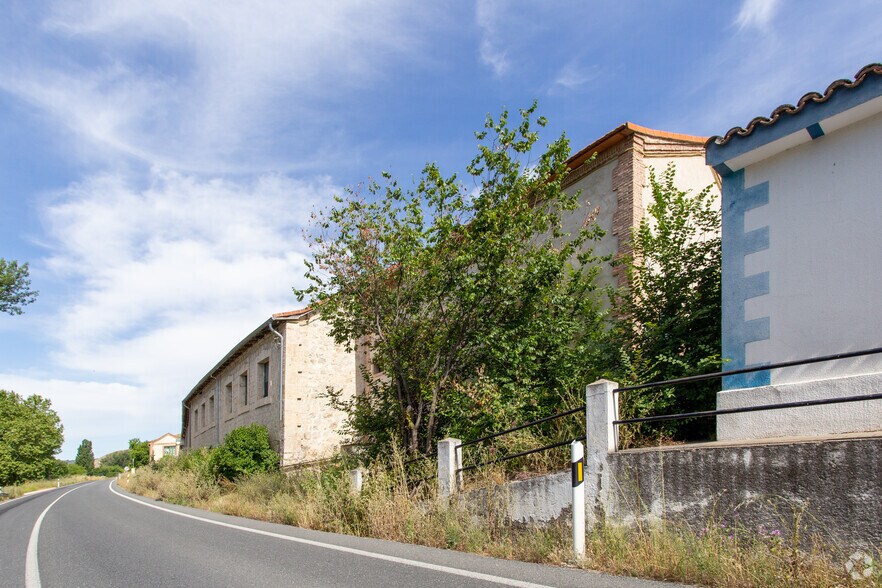 Carretera Perales de Tajuña a Albares, km 7.300, Carabaña, Madrid à vendre - Photo de l’immeuble – Image 3 sur 5