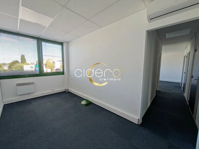 Bureau dans Clermont-Ferrand à louer - Photo de l’immeuble – Image 2 sur 4