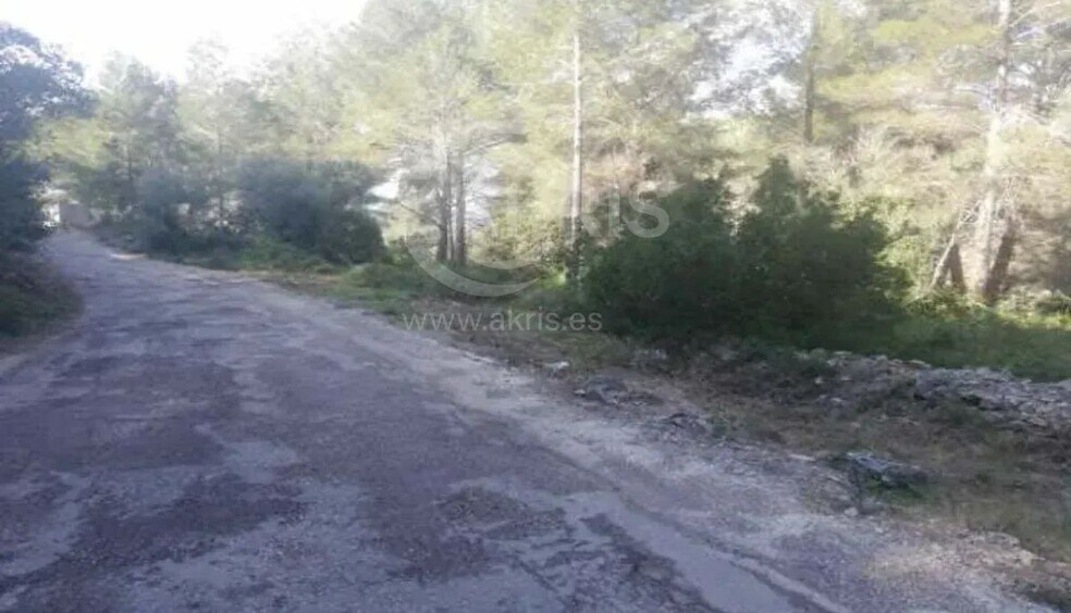 Zona Tortosa portefeuille de 17 biens à vendre sur LoopNet.fr - Photo de l’immeuble – Image 2 sur 5