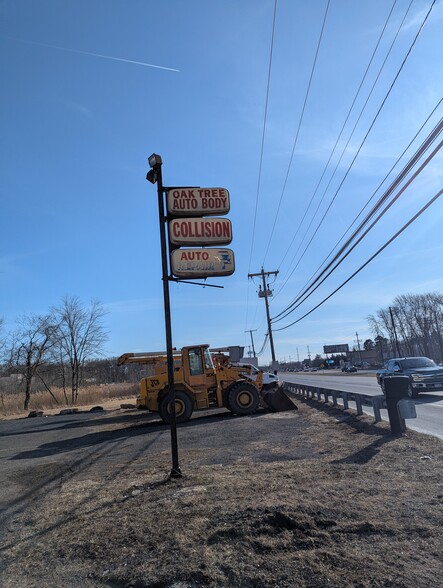 24 US 9, Marlboro, NJ à louer - Photo de l’immeuble – Image 3 sur 36