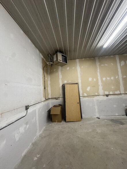 717 27th St SE, Minot, ND à louer - Photo de l’immeuble – Image 3 sur 30