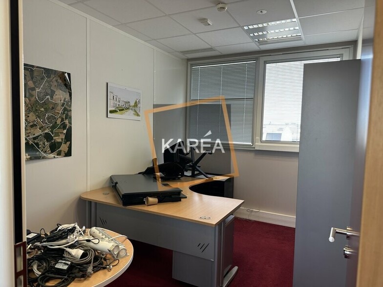 Bureau dans Chessy à louer - Photo intérieure – Image 2 sur 5