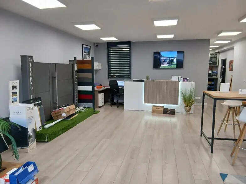 Local commercial dans Besançon à vendre - Photo intérieure – Image 2 sur 3