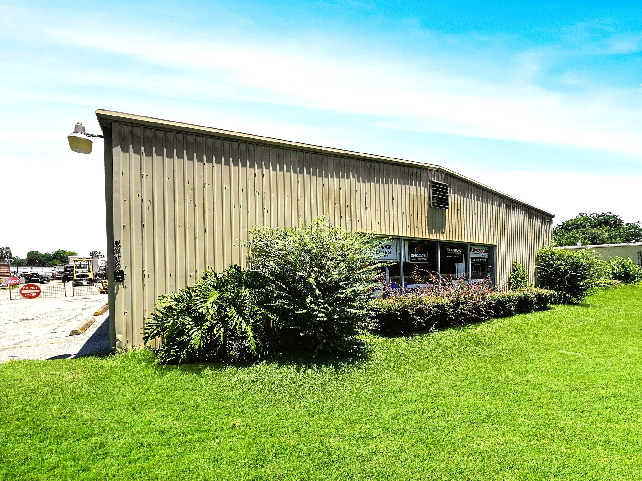 508 Cedar Bayou Rd, Baytown, TX à vendre Photo de l’immeuble– Image 1 sur 18