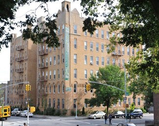Plus de détails pour 702 44th St, Brooklyn, NY - Logement à vendre