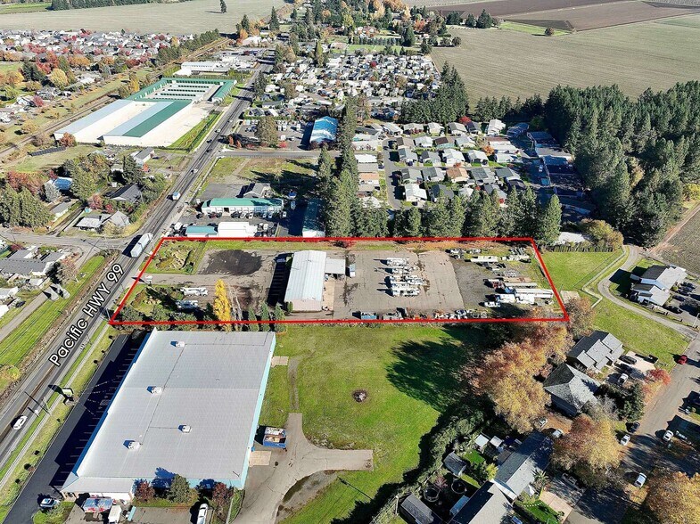 3884 Pacific Hwy, Hubbard, OR à louer - Photo de l’immeuble – Image 2 sur 6
