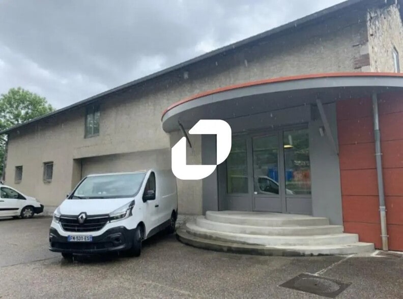 Bureau dans Sassenage à louer - Photo de l’immeuble – Image 1 sur 8