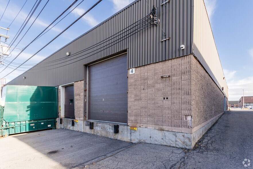 4500-4520 Rue Garand, Montréal, QC à louer - Photo de l’immeuble – Image 3 sur 6