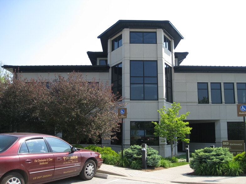1600 W Bloomfield Rd, Bloomington, IN à vendre - Photo de l’immeuble – Image 1 sur 44