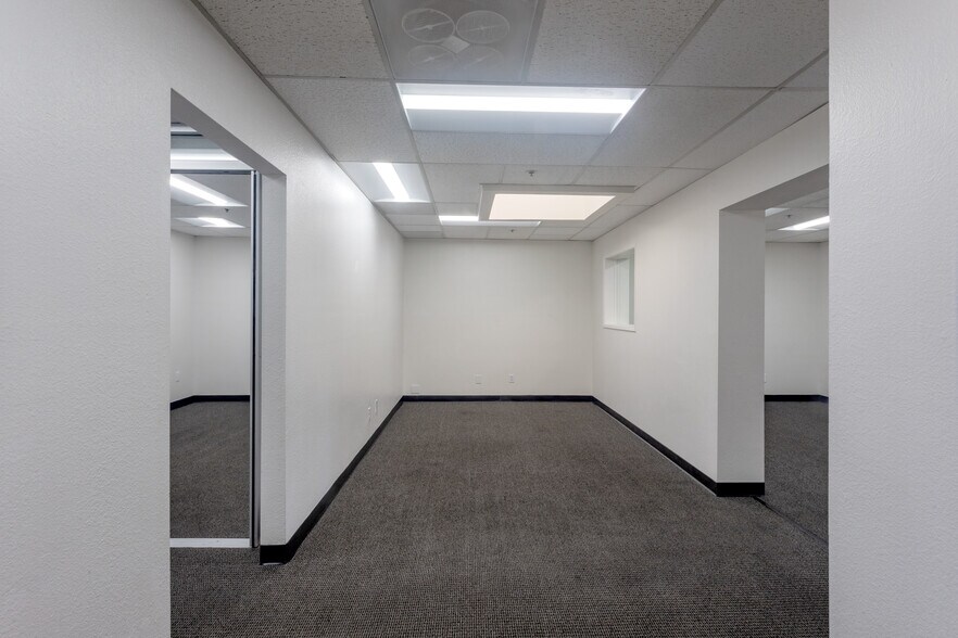 1580 Oakland Rd, San Jose, CA à louer - Numérisation 3D Matterport – Image 3 sur 12
