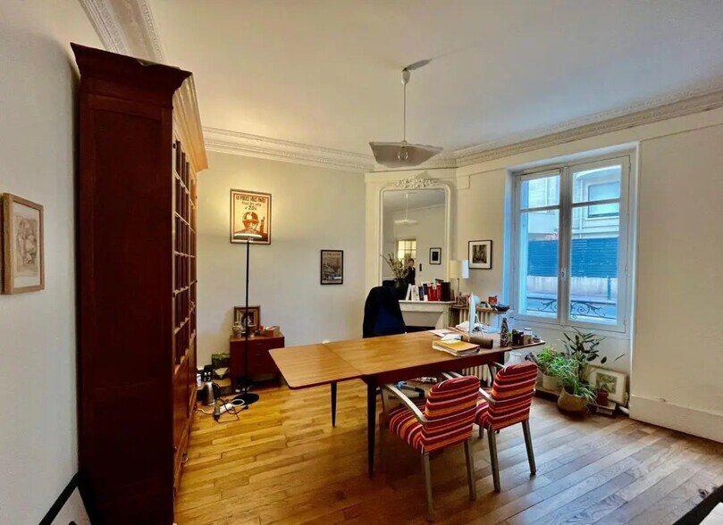 Bureau dans Saint-Mandé à louer - Photo de l’immeuble – Image 3 sur 5
