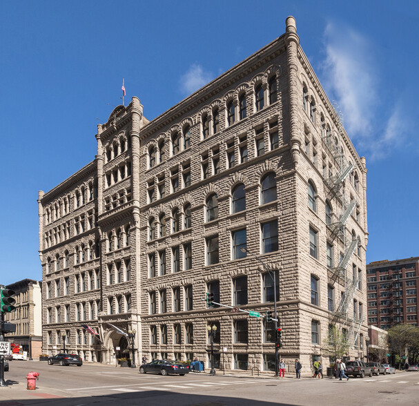 54 W Hubbard St, Chicago, IL à louer - Photo de l’immeuble – Image 1 sur 11