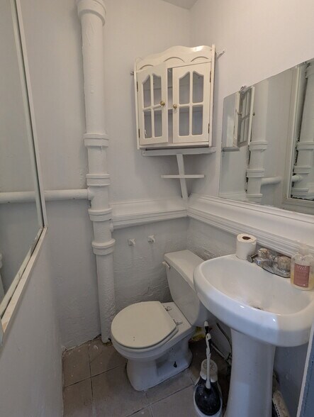 3965-3973 Bronxwood Ave, Bronx, NY à louer - Photo de l’immeuble – Image 2 sur 10
