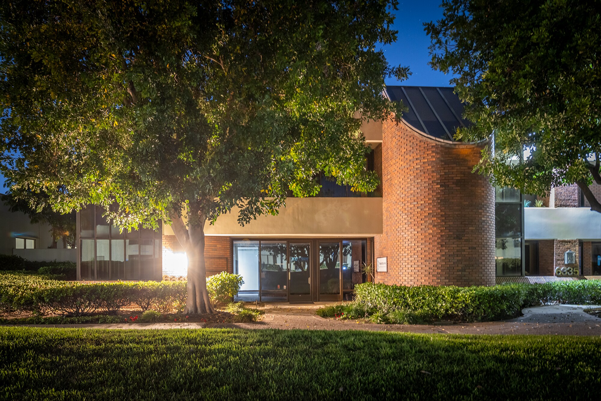 6339 Nancy Ridge Dr, San Diego, CA à vendre Photo principale– Image 1 sur 10