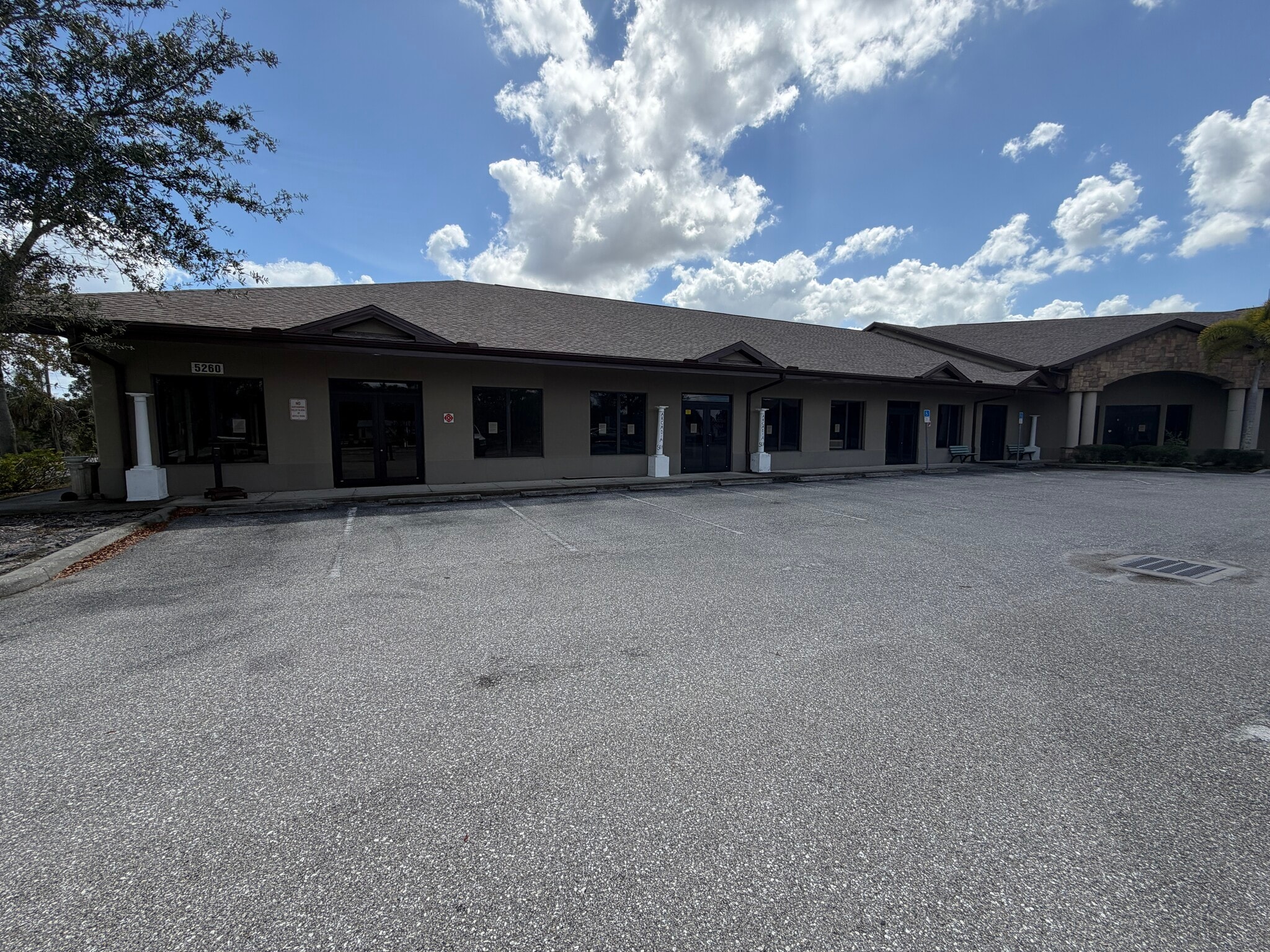 5260 Duncan Rd, Punta Gorda, FL à louer Photo principale– Image 1 sur 8