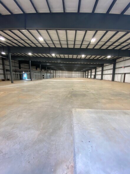 1137 E Hefner Rd, Oklahoma City, OK à vendre - Photo intérieure – Image 3 sur 6