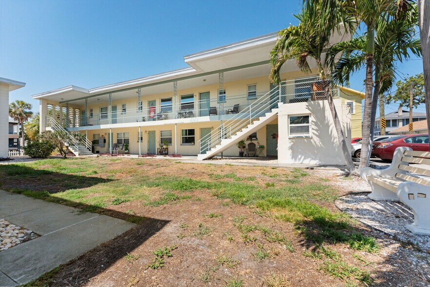 105 7th Ave N, Saint Petersburg, FL à vendre - Photo de l’immeuble – Image 1 sur 26