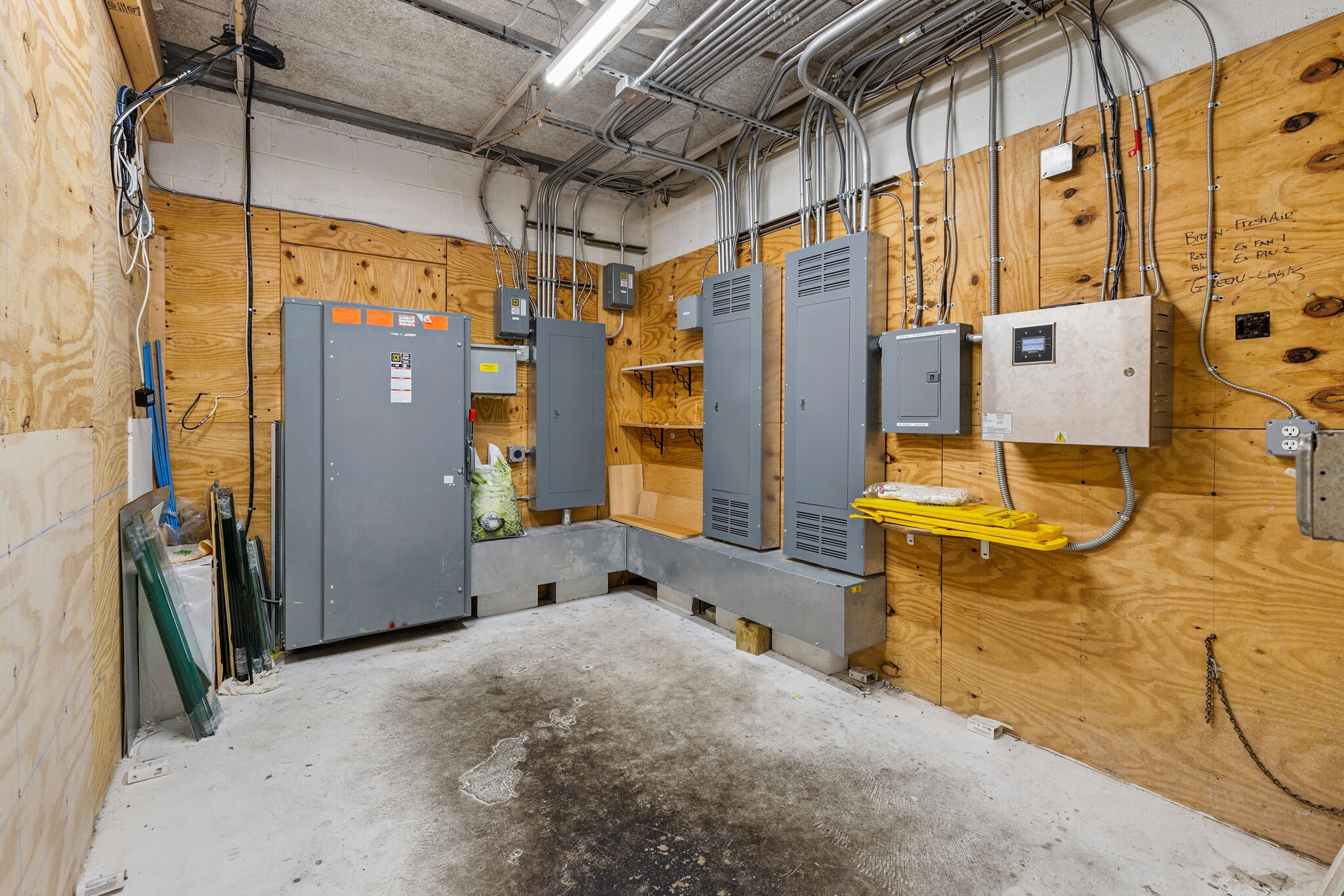 102 N Rogers St, Aberdeen, MD à vendre Photo intérieure– Image 1 sur 52