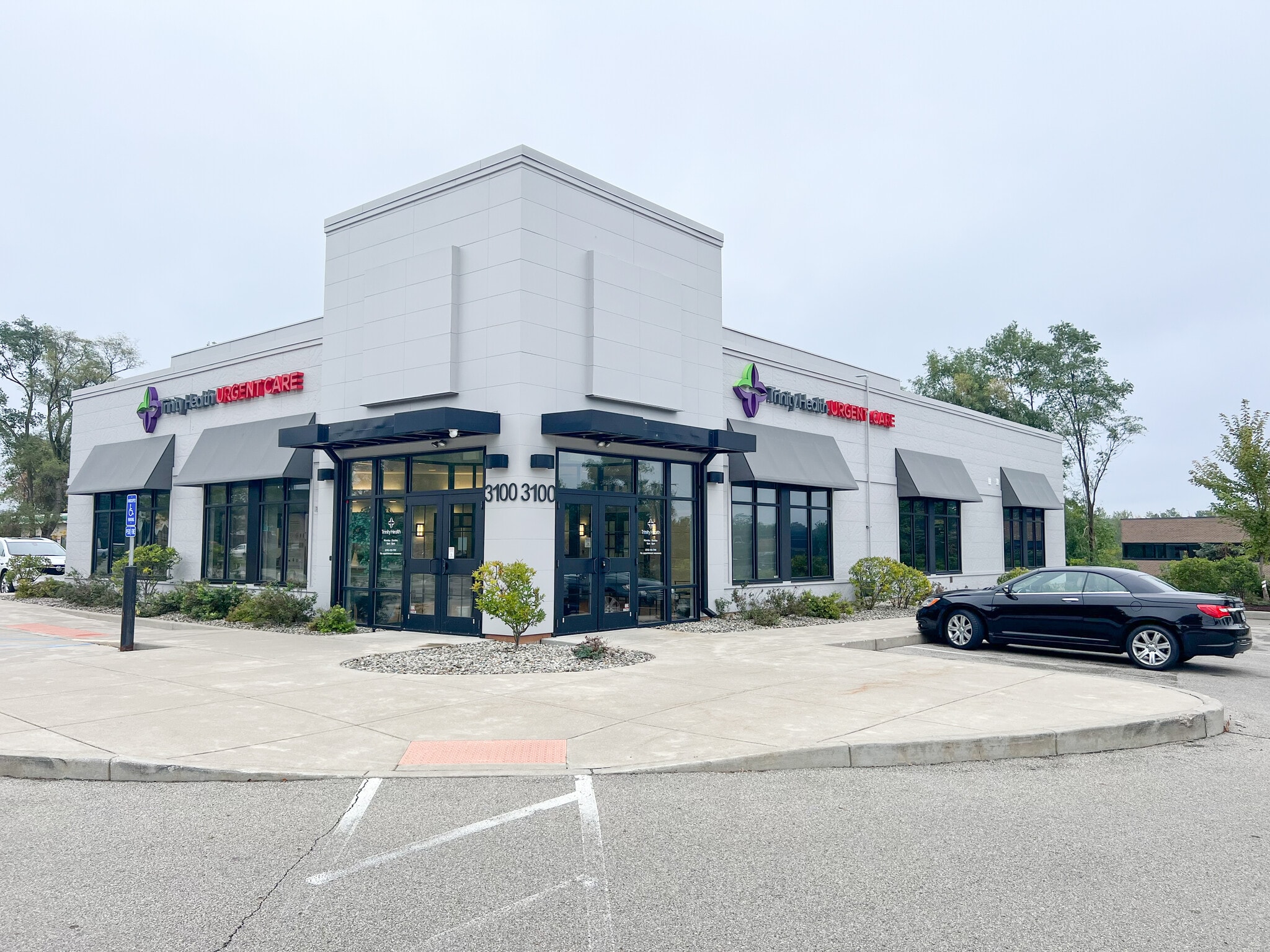 3100 Plainfield Ave NE, Grand Rapids, MI à louer Photo principale– Image 1 sur 4