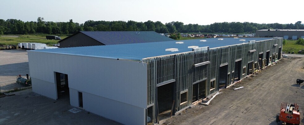 70516 Beaver Creek Dr crk, Romeo, MI à louer - Photo de la construction – Image 1 sur 4