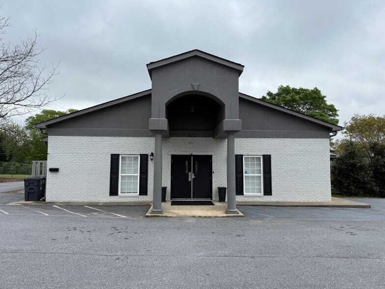 2115 Anderson Rd, Greenville, SC à vendre - Photo de l’immeuble – Image 2 sur 18