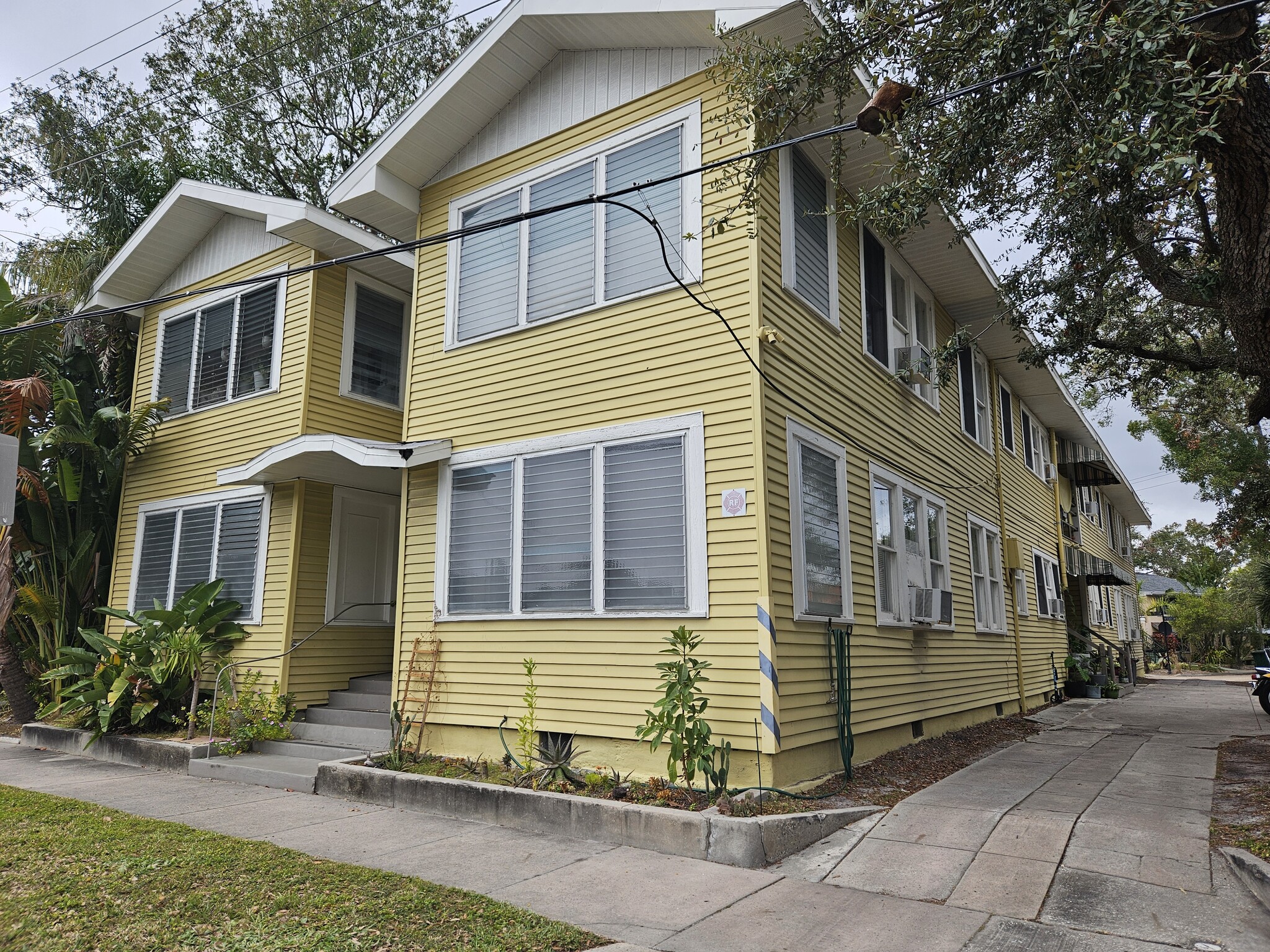 1909 W Dekle Ave, Tampa, FL à vendre Photo de l’immeuble– Image 1 sur 32